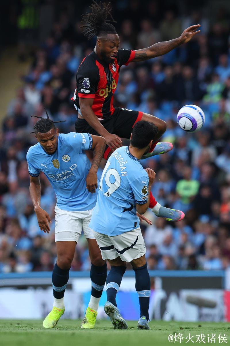 本场曼联与伯恩茅斯合计完成39次射门，为本季英超单场最多